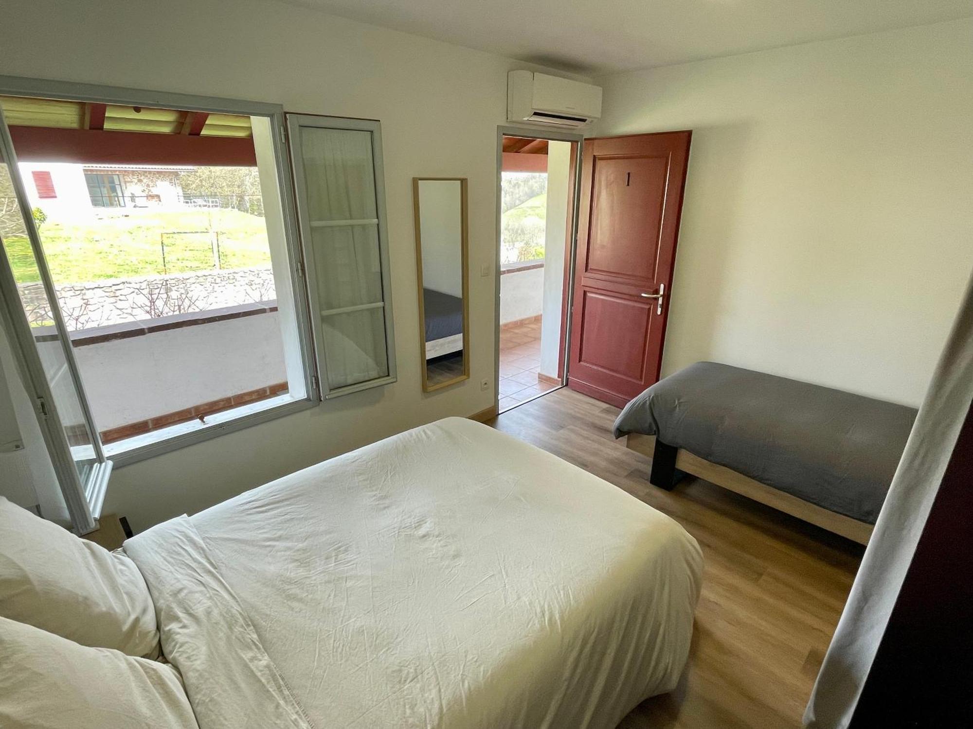 Chambres Zazpiak Saint-Jean-Pied-de-Port Quarto foto
